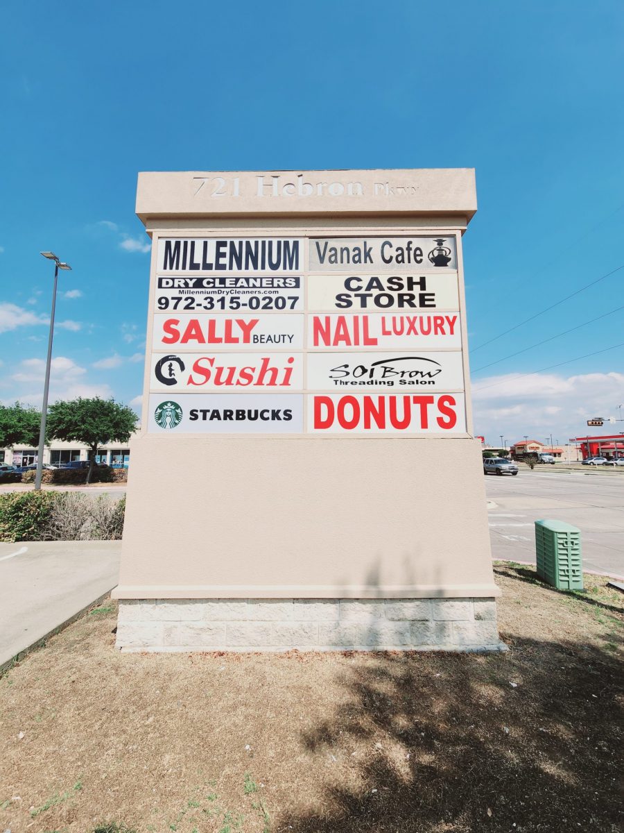 Shopping Center Signage Painting Lewisville, TX Preview Image 3