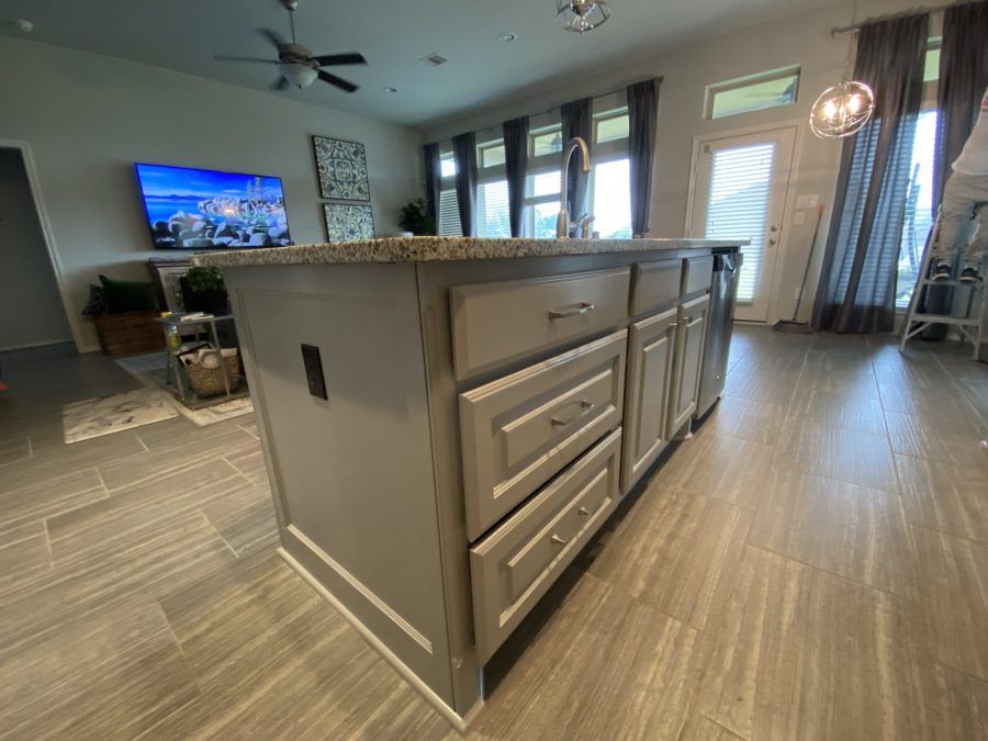 Cabinet Painting Preview Image 2