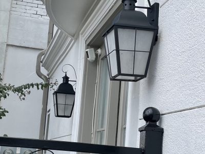 lantern and railing painting