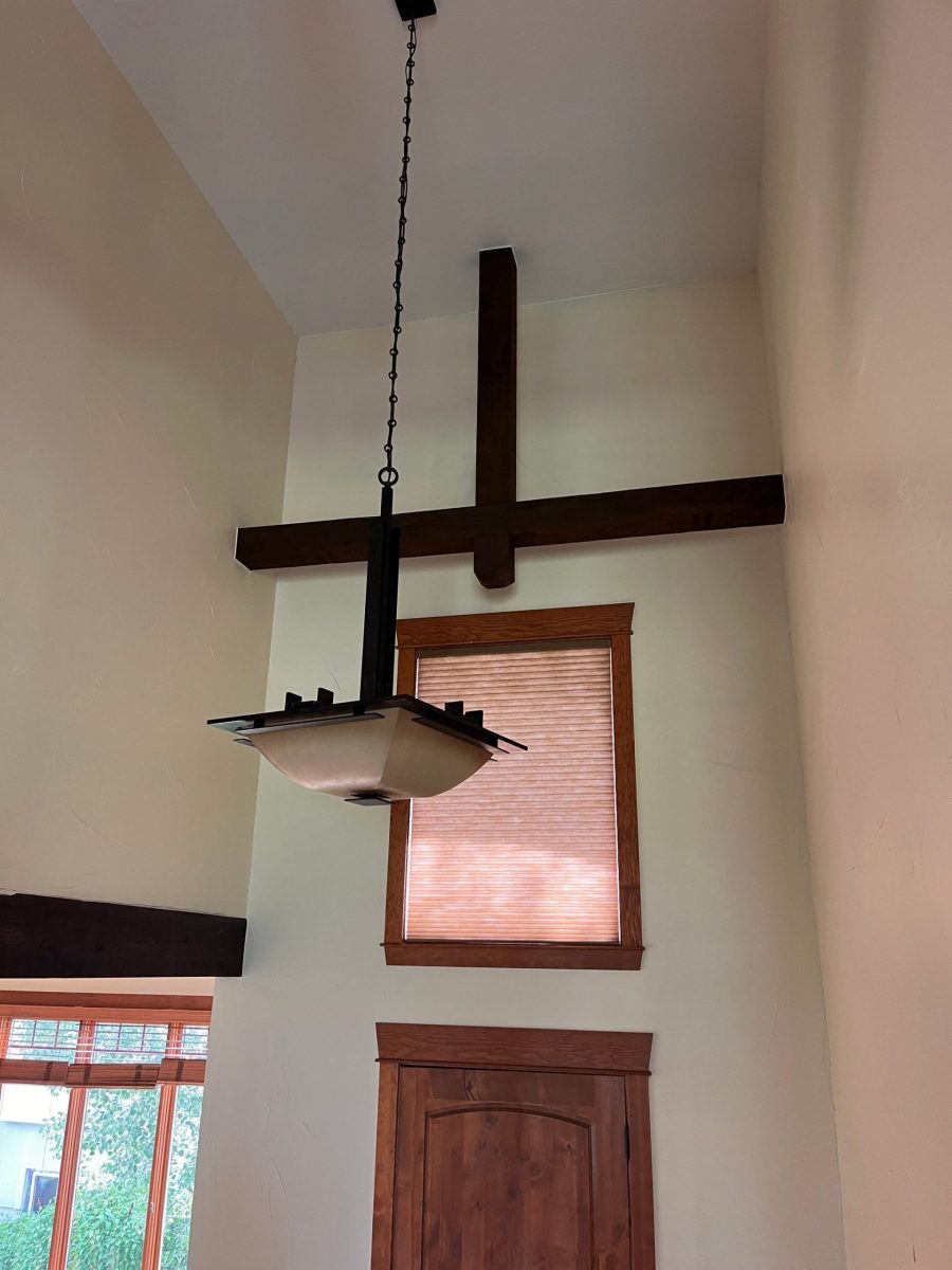 home interior with painted walls and stained beams Preview Image 10