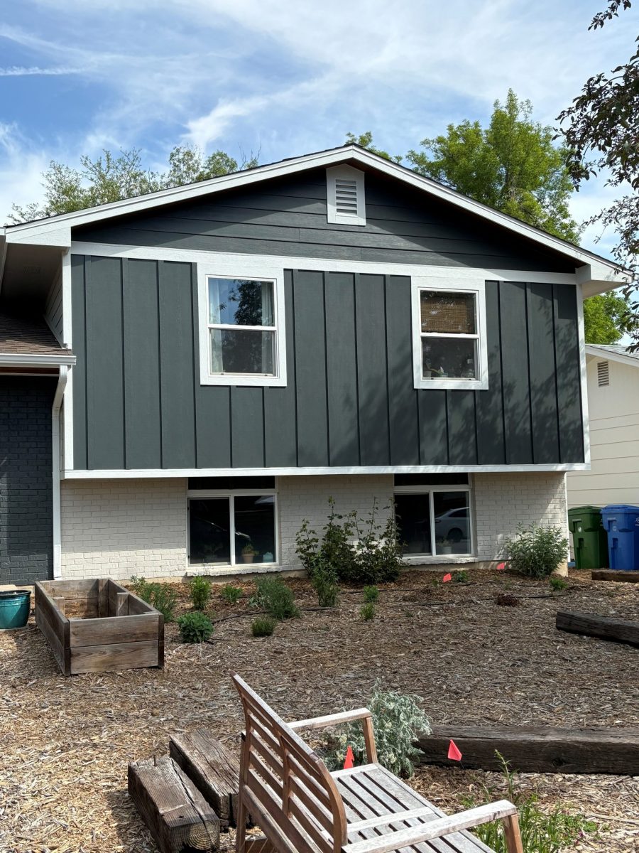 front of house with dark grey paint Preview Image 3