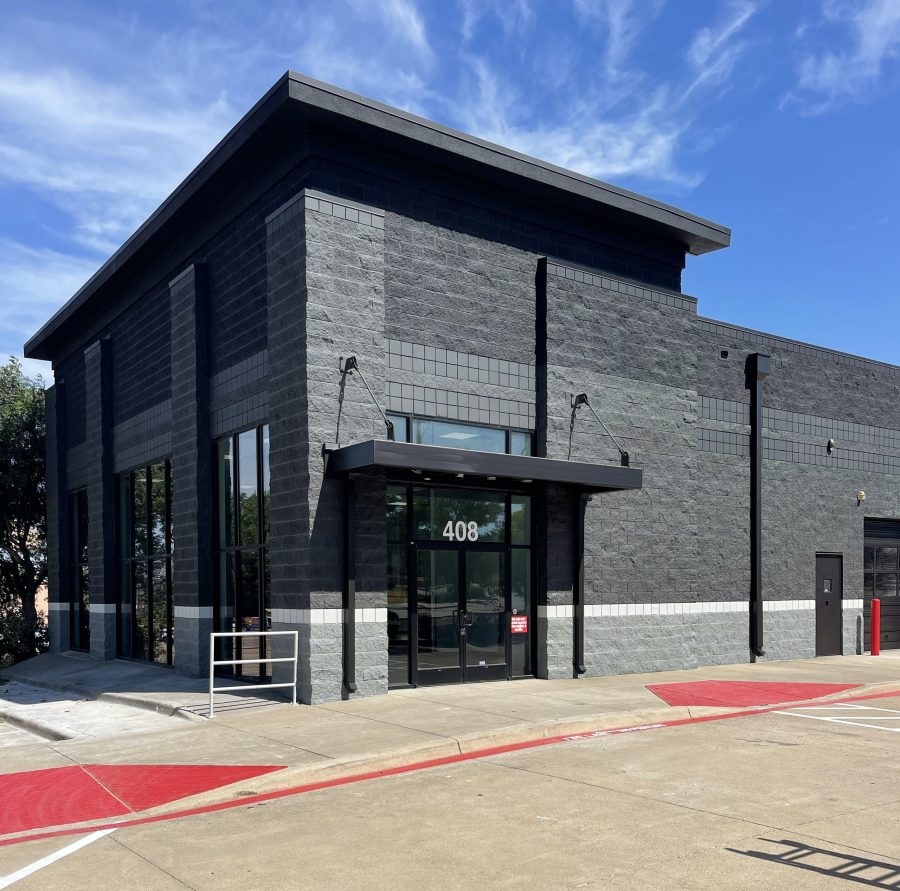 gray black Safellite AutoGlass building exterior showcasing best commercial painting in Fort Worth TX Preview Image 1