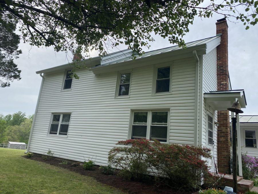 home with white siding Preview Image 4