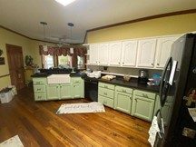 Painted kitchen cabinets Preview Image 3