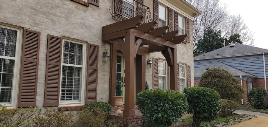 The porch had a pergola design. Preview Image 2