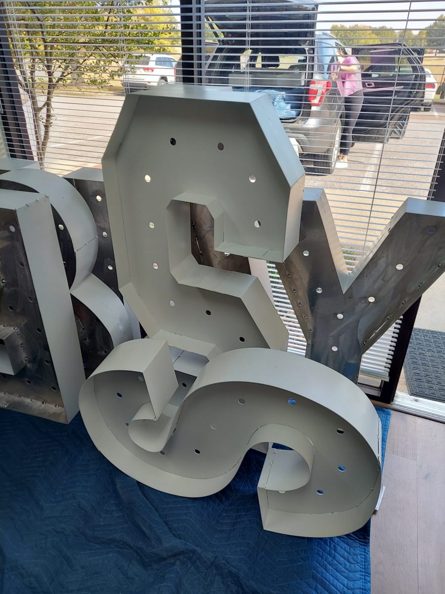 exterior sign painting Preview Image 3