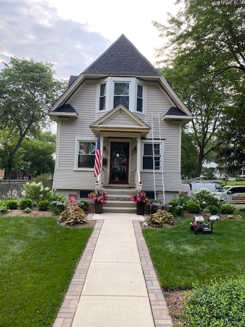 Historic home in Glen Ellyn, IL Front