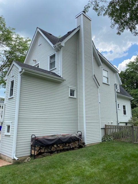 Historic home in Glen Ellyn, IL Side Preview Image 1