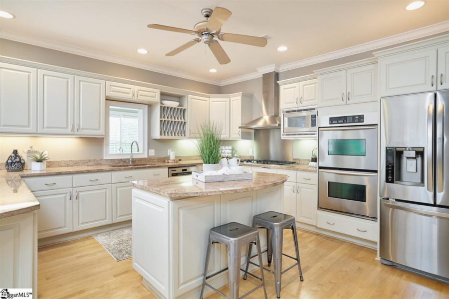 Greenville, SC Kitchen Cabinet Painters Preview Image 3