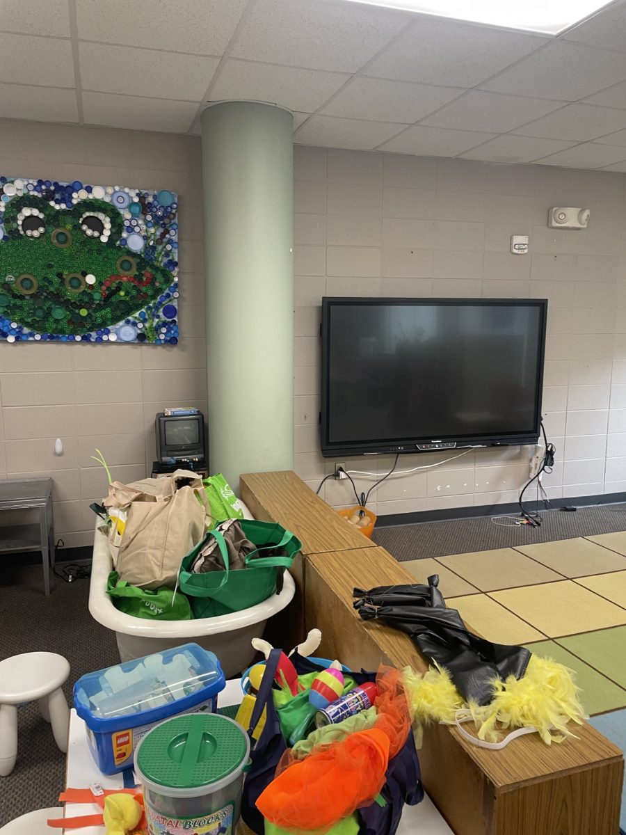 Before Professional Classroom Painting Preview Image 8