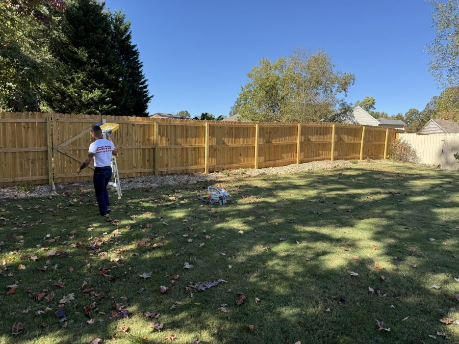 Before Fence Painting in Simpsonville, SC Preview Image 1