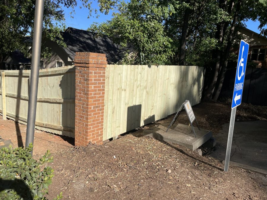 Professional Fence Repair and Staining Preview Image 3