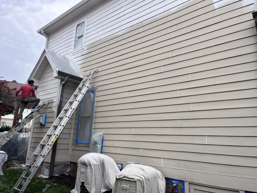 Exterior Siding During Painting Preview Image 5