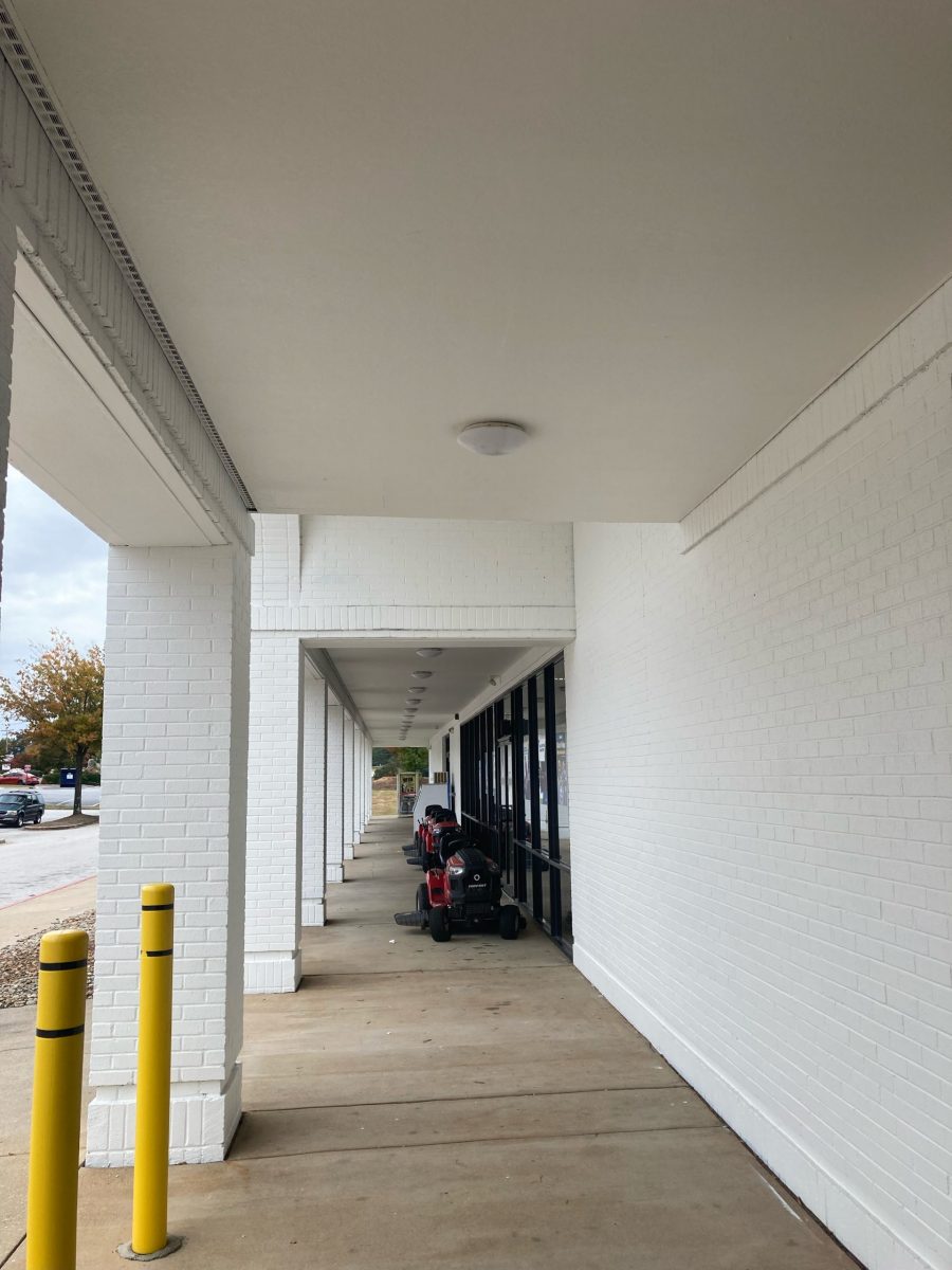 Commercial Exterior Painting Retail Center Preview Image 3