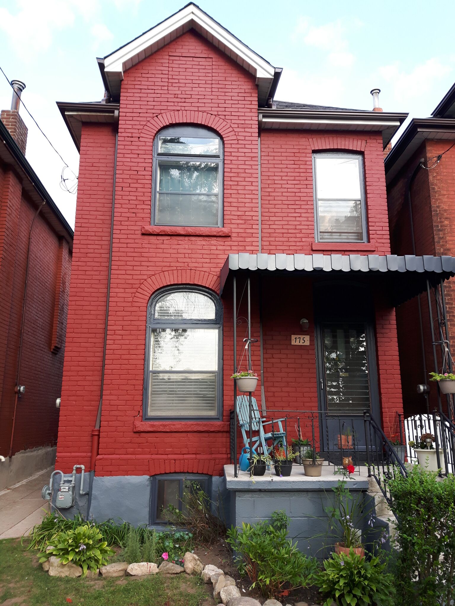 Exterior house painting by CertaPro house Painters in Hamilton, ON