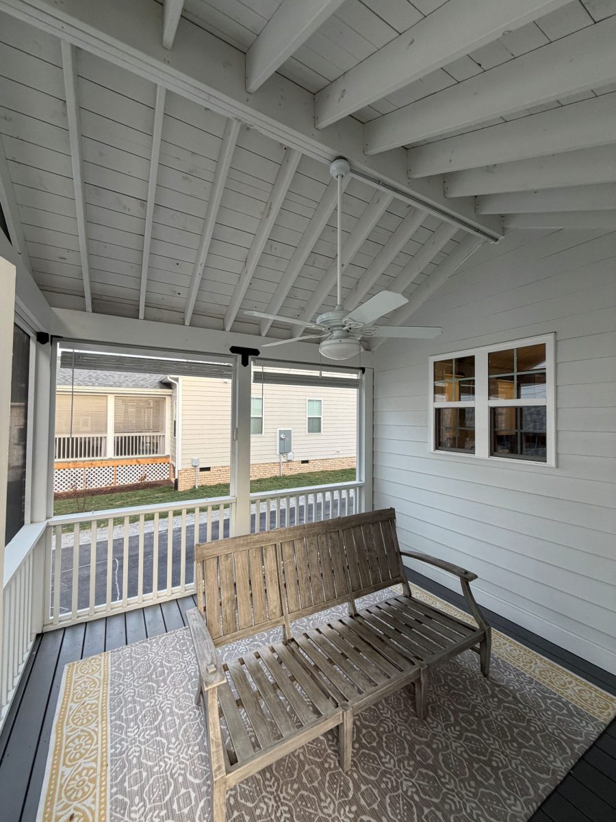 screened porch before repaint Preview Image 1