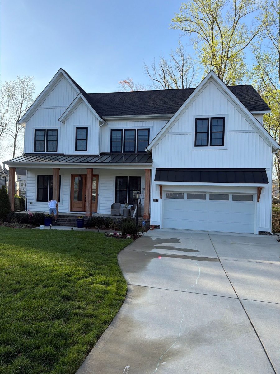 white house exterior Preview Image 1