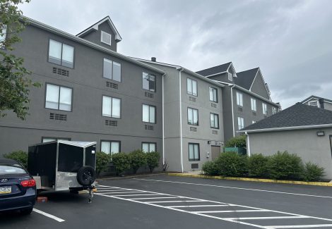 Commercial Exterior Painting - Country Inn & Suites