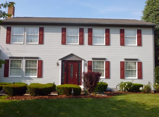 house red shutters