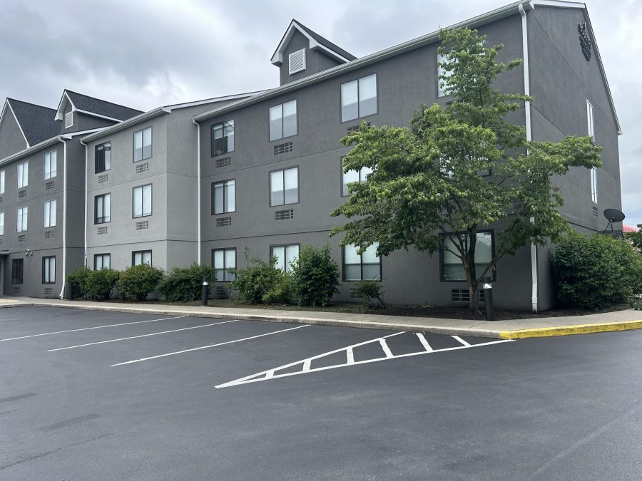 Country Inn & Suites after exterior painting project - angle 3 Preview Image 2