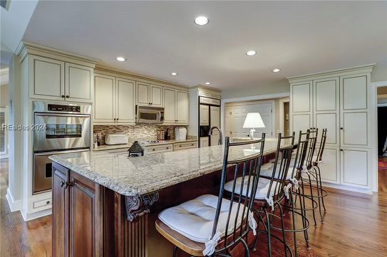 Cabinets (Before) Preview Image 15