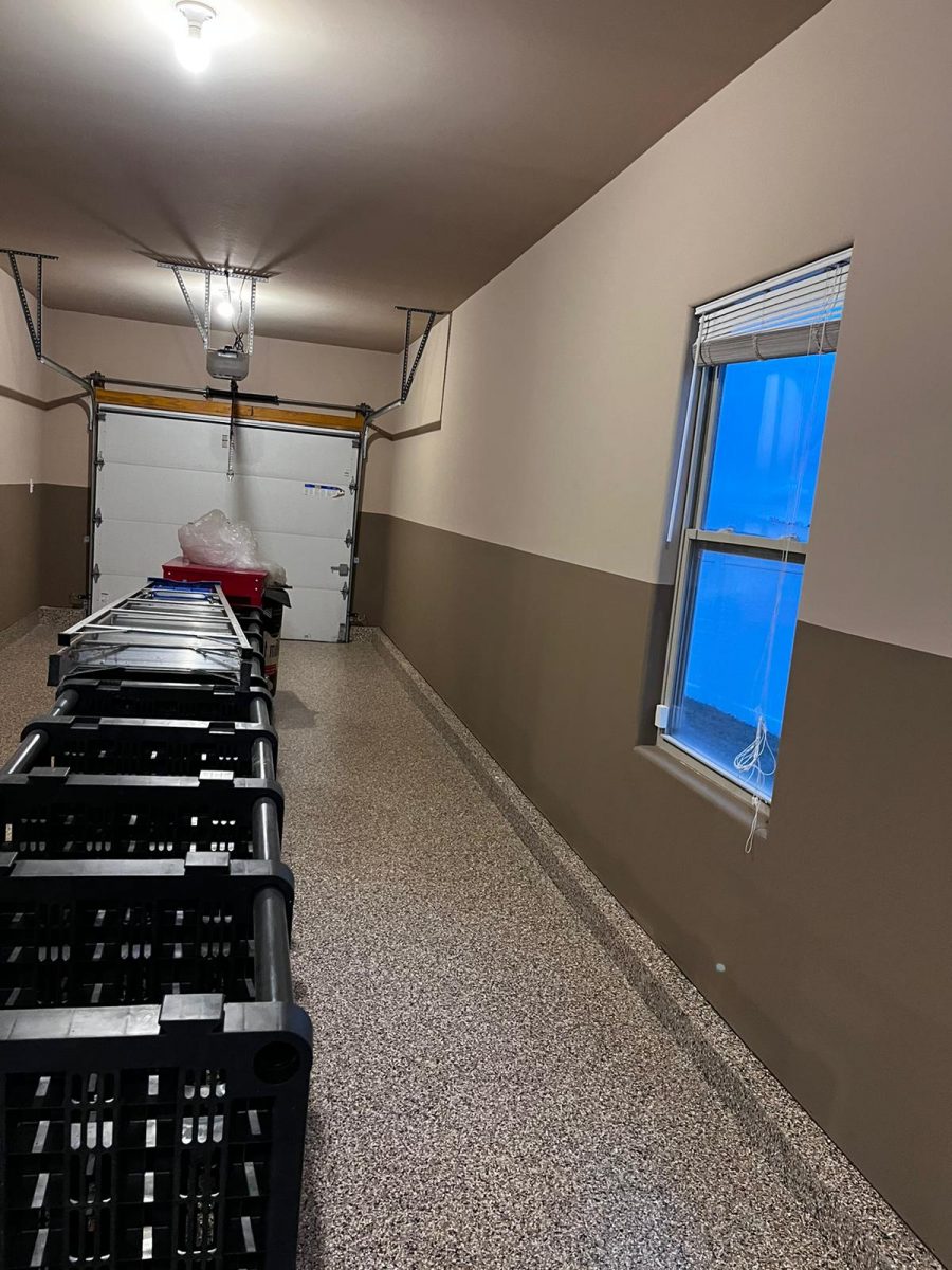 Professional Garage Painting Preview Image 1