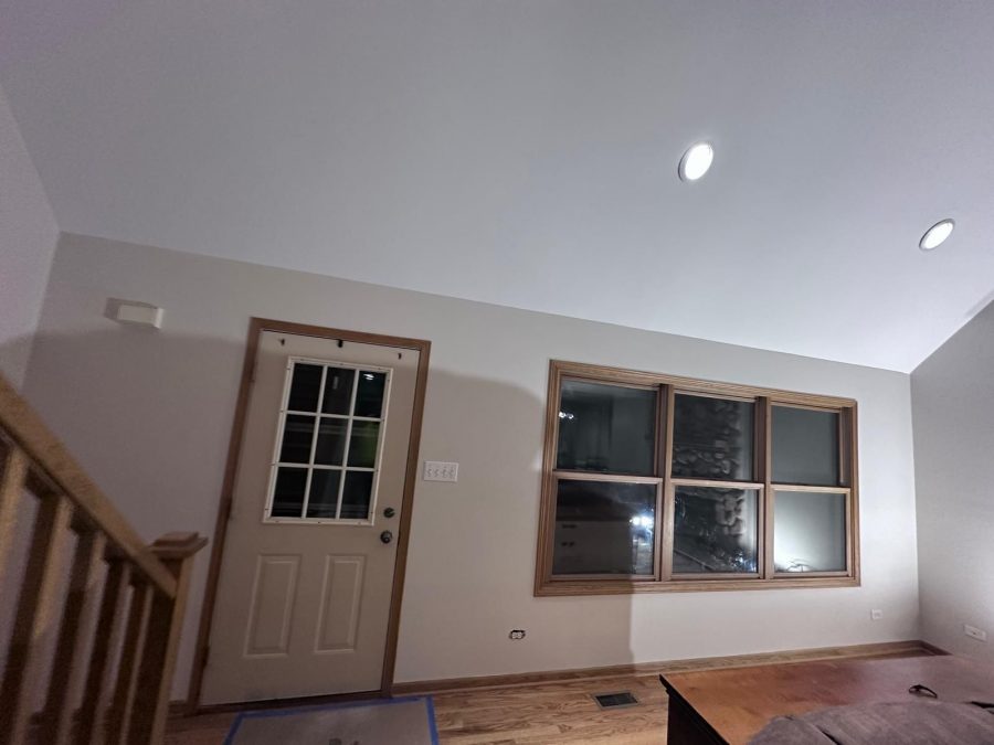 door in living room Preview Image 6