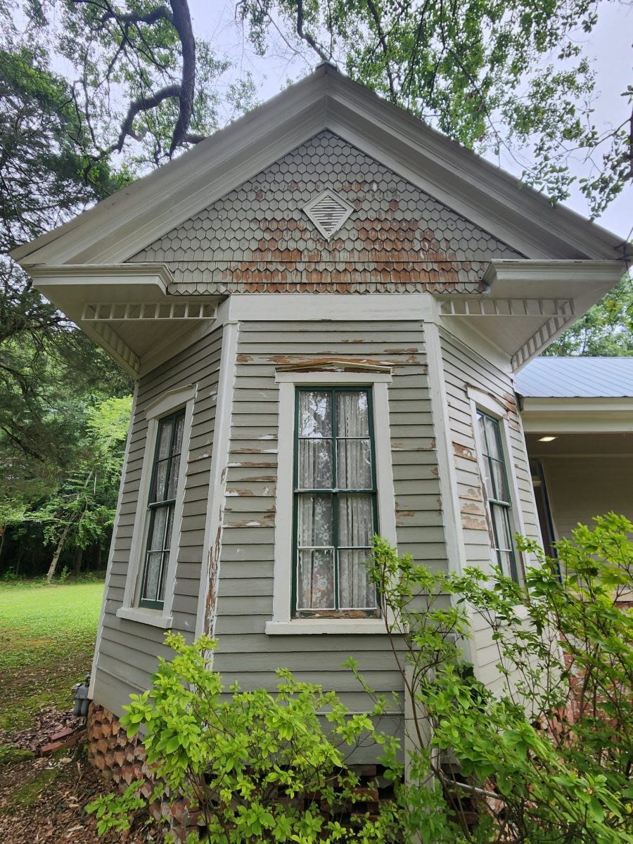 Before Professional Exterior Painting for Historical Society Preview Image 4