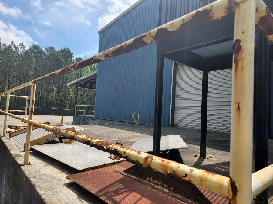 Commercial Railing Painting Before Preview Image 1