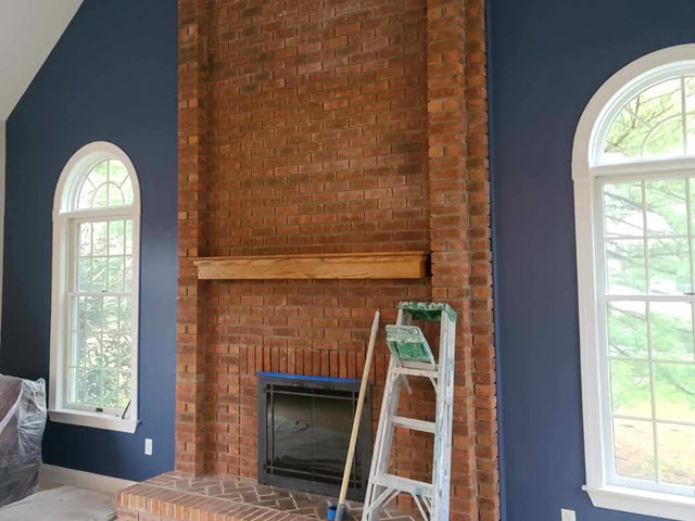 photo of brick fireplace to be repainted