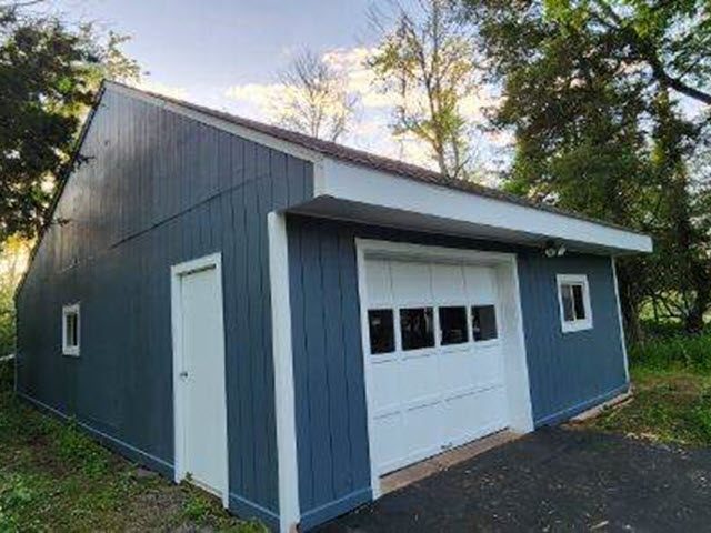 photo of repainted garage in whitehouse station Preview Image 3