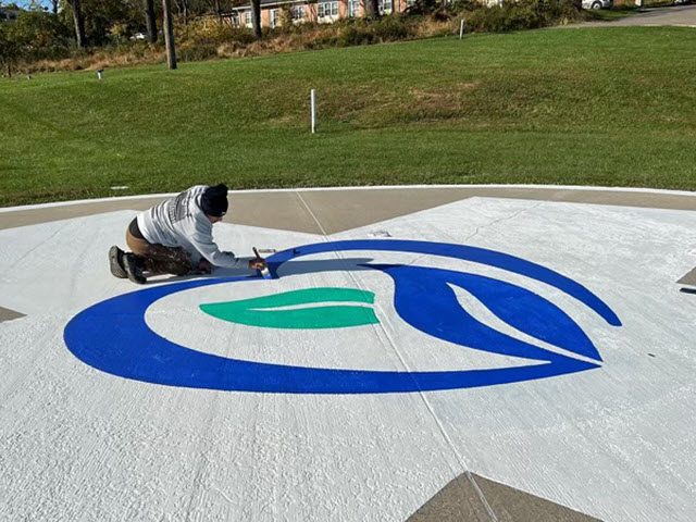 helicopter pad at hunterdon hospital being repainted Preview Image 3
