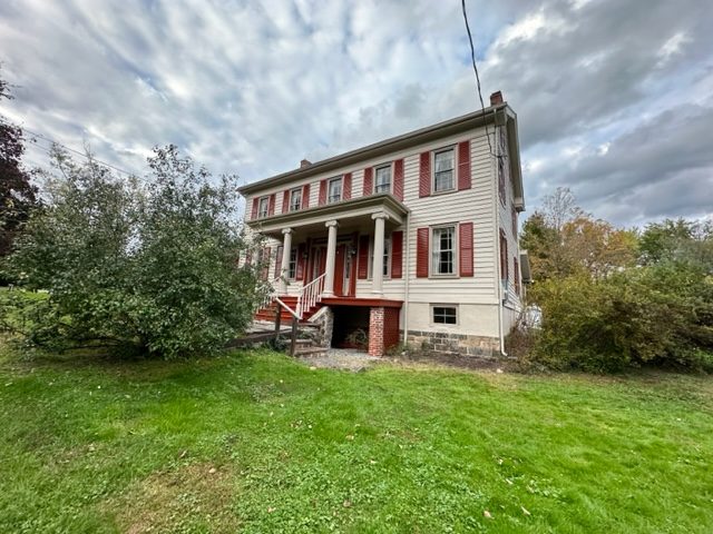 photo of repainted exterior of home in flemington nj Preview Image 3