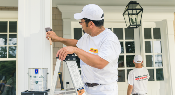 Exterior house painting contractor