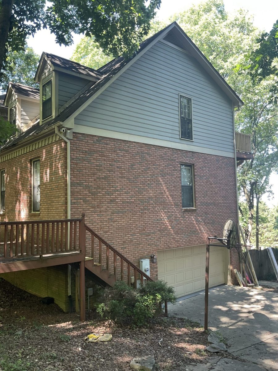 Full exterior painting of a 4 story home - before Preview Image 5