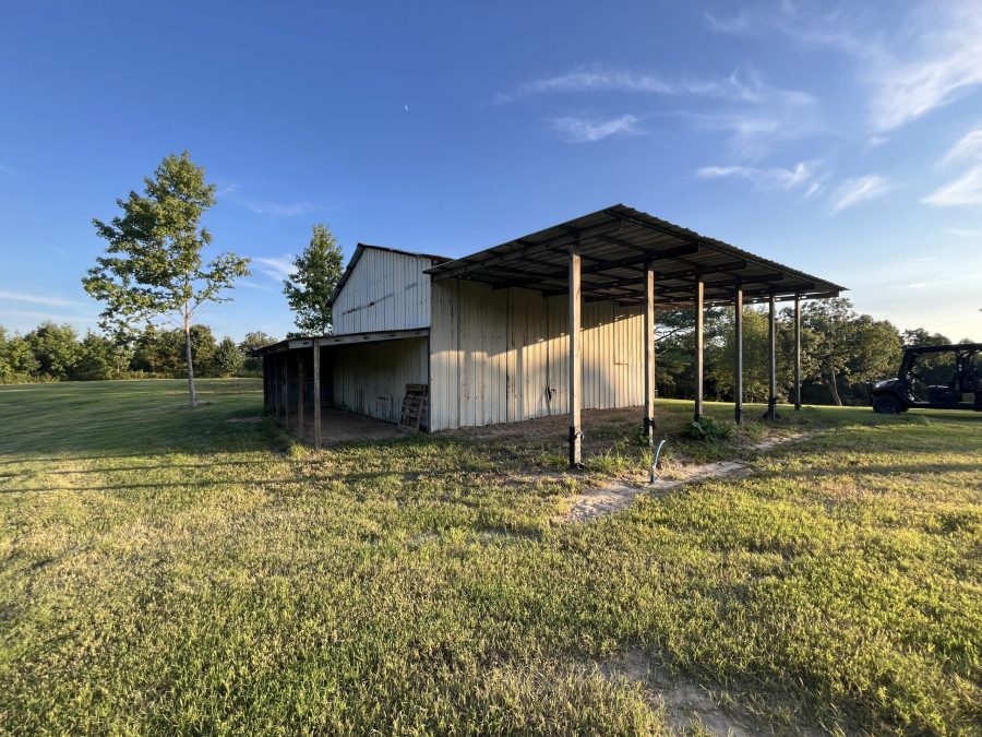 Farm Shed Repaint - before Preview Image 1