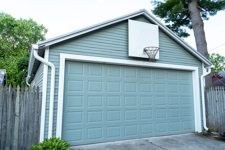 painted garage door and siding Preview Image 7