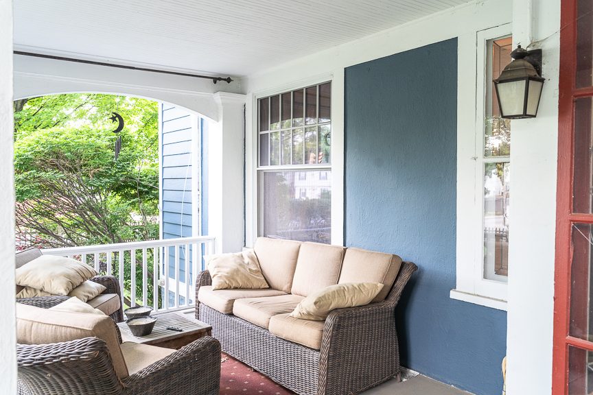 porch with blue and white wall Preview Image 4
