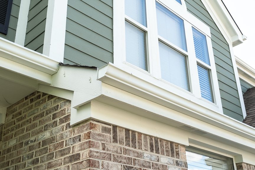 soffit and gutters painting Preview Image 2