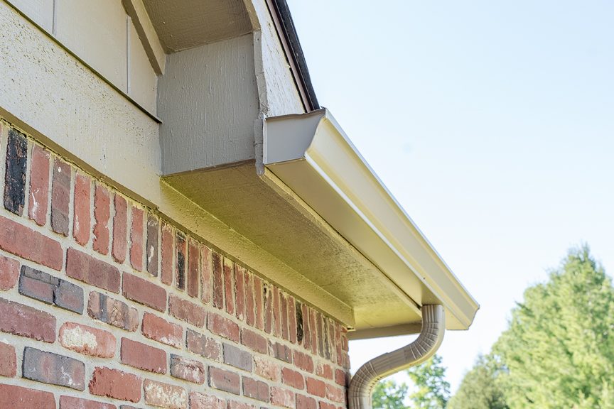 soffits and corners painted Preview Image 4