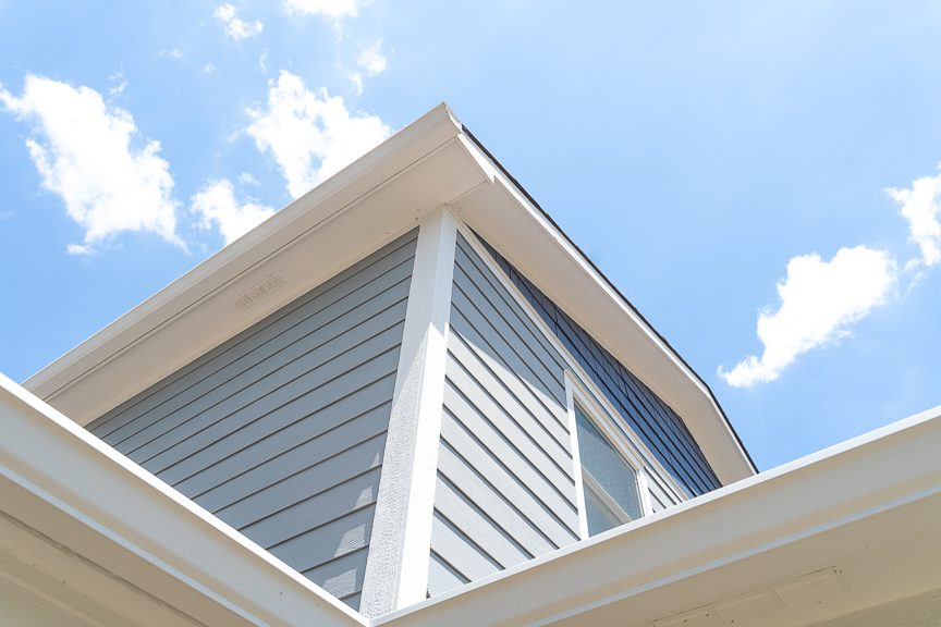 white trim with gray siding on home Preview Image 4