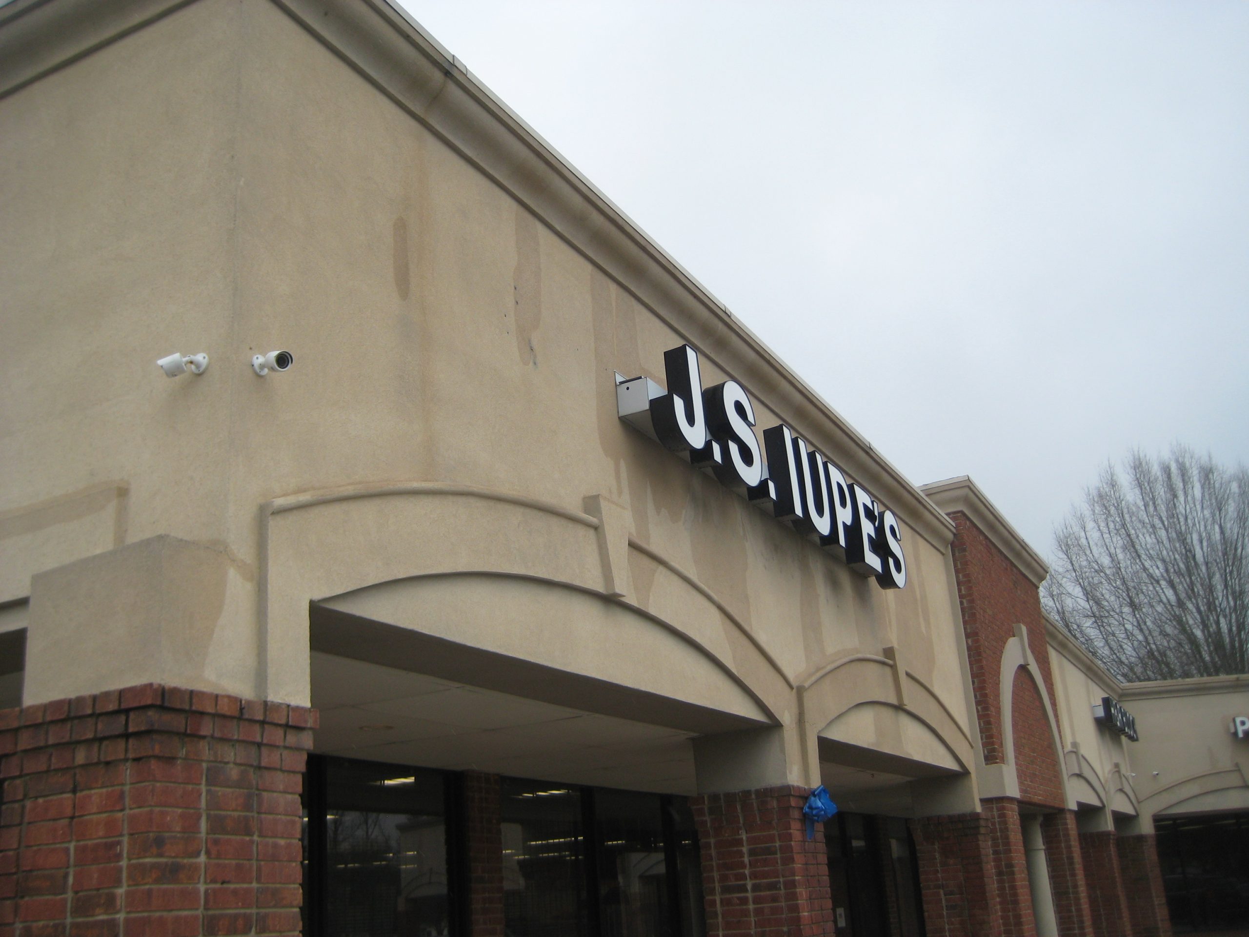 J.S. Iupe’s – Madison, MS | Exterior Painting Before