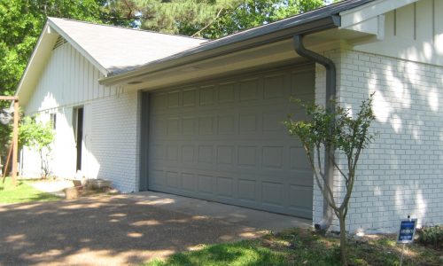 Exterior Garage Repainting in Brandon, MS