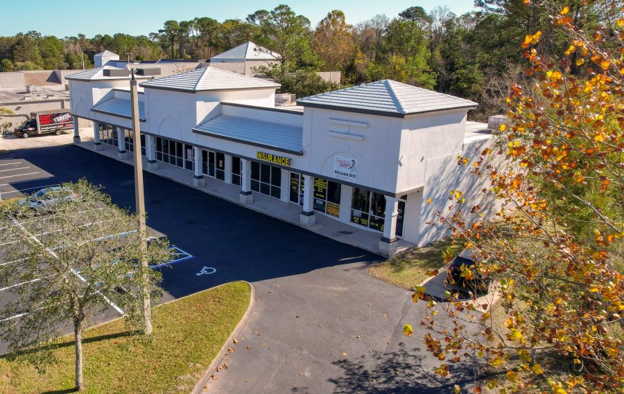 Separate Mall Strip on East Side Preview Image 5