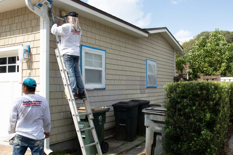 Jacksonville Exterior Case Study fixtures prepared for painting Preview Image 3