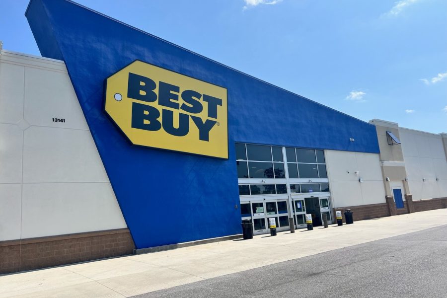 River City Marketplace Exterior Painting Project Preview Image 5