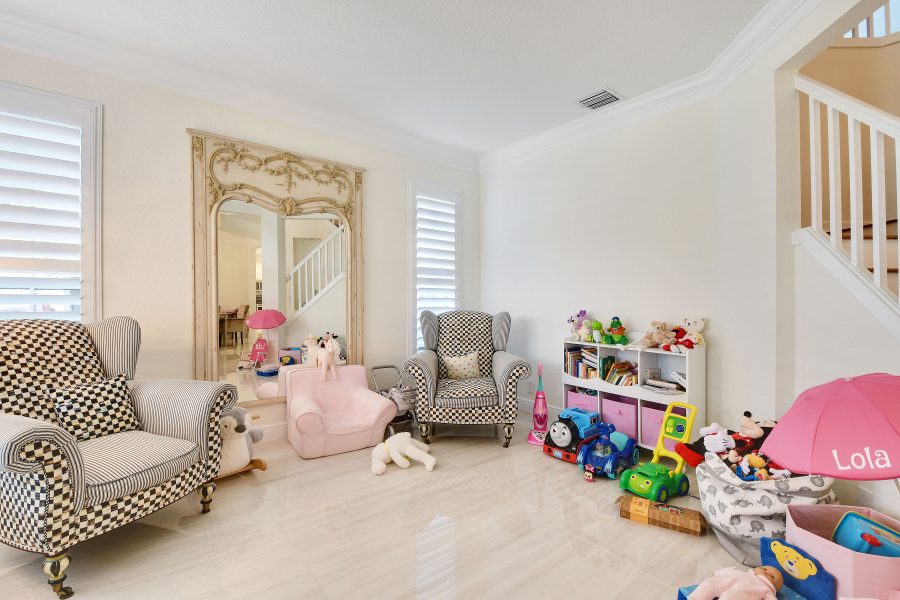 residential-interior-play-room-painting