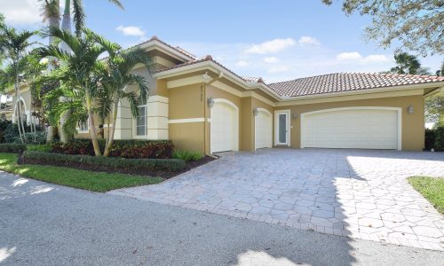 Stucco Painting Service