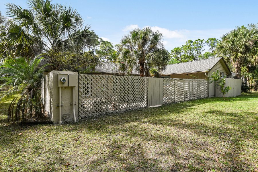 fencing painting in jupiter fl