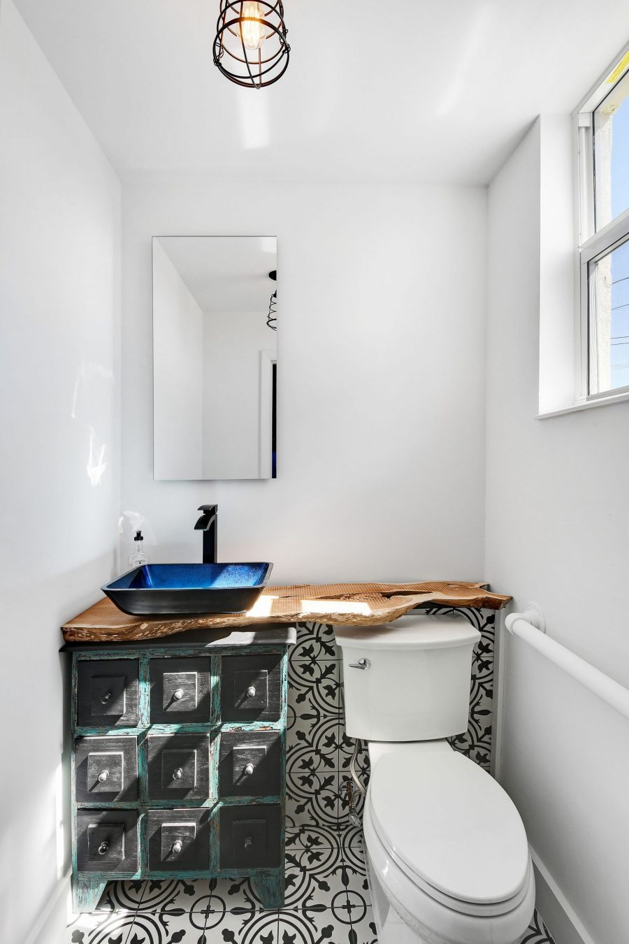 Commercial Gallery Painted in Jupiter, FL Preview Image 1